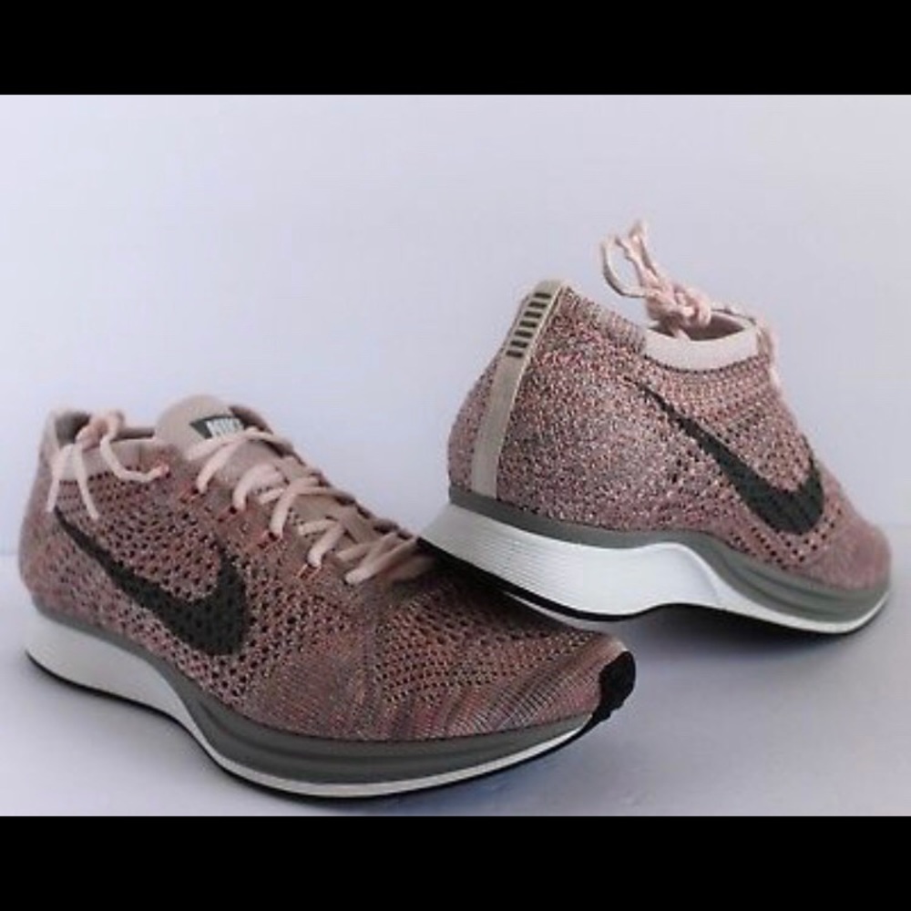 Flyknit racer pink